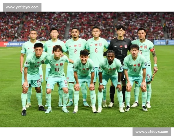 国足vs日本首发出炉阵容对比谁能抢占先机看点解析与战术博弈前瞻